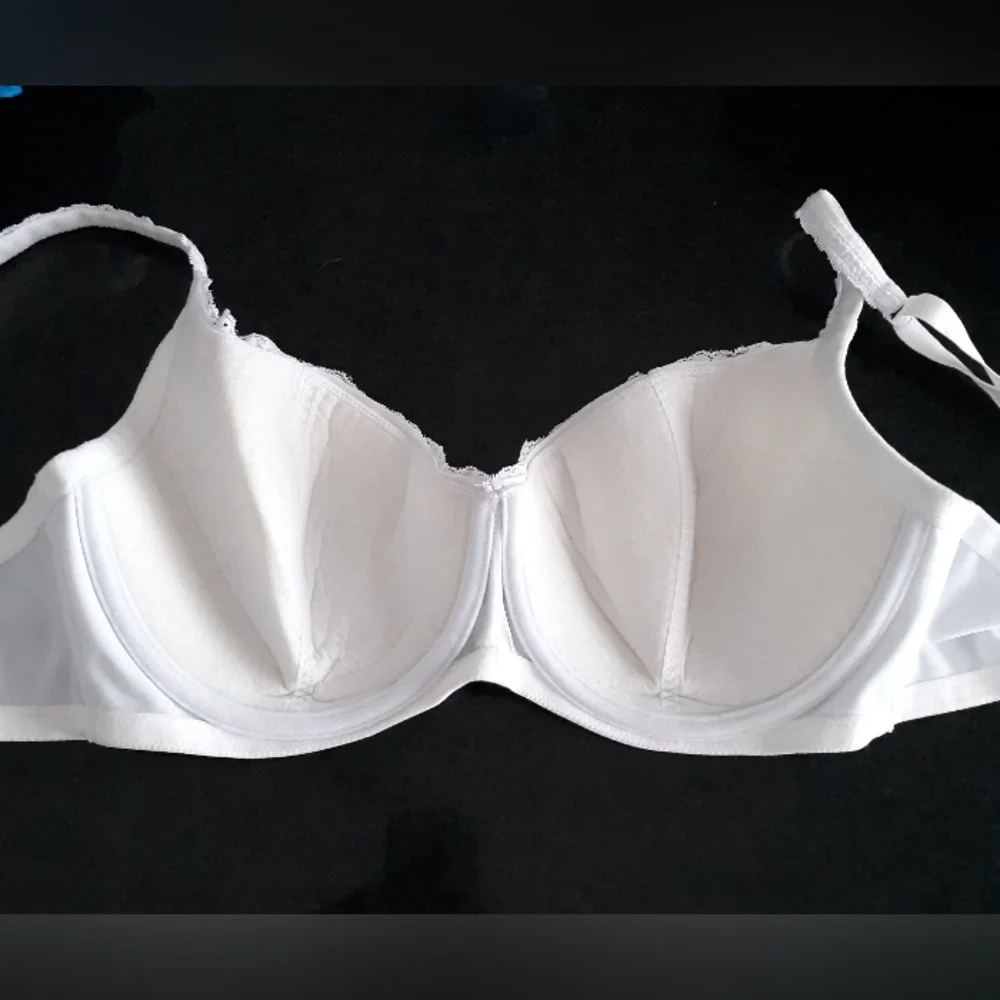 VTG Frederick's Lace Up Bra 42C